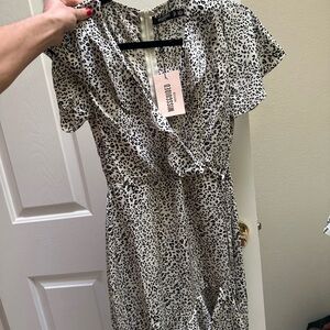 Missguided Animal print Dress